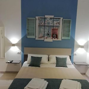 Flamingo Rooms